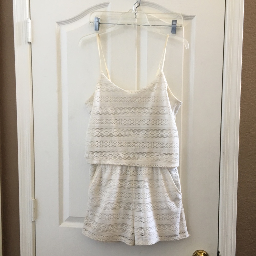 FINAL MARKDOWN Junior rewind romper medium